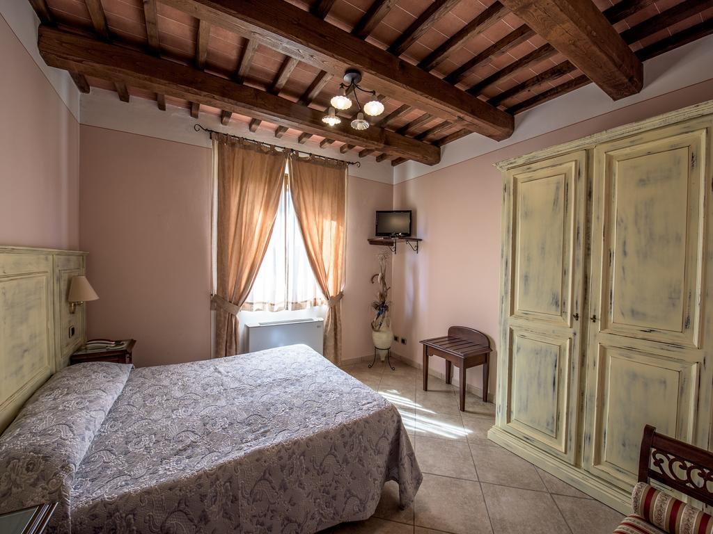 Albergo La Foresteria Bettolle Exterior photo