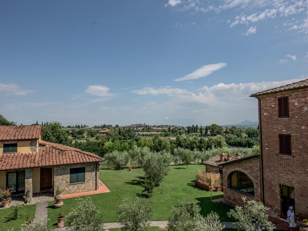 Albergo La Foresteria Bettolle Exterior photo